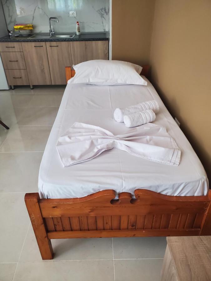 Twins Apartment Пермети Экстерьер фото