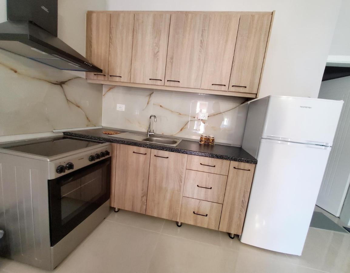 Twins Apartment Пермети Экстерьер фото