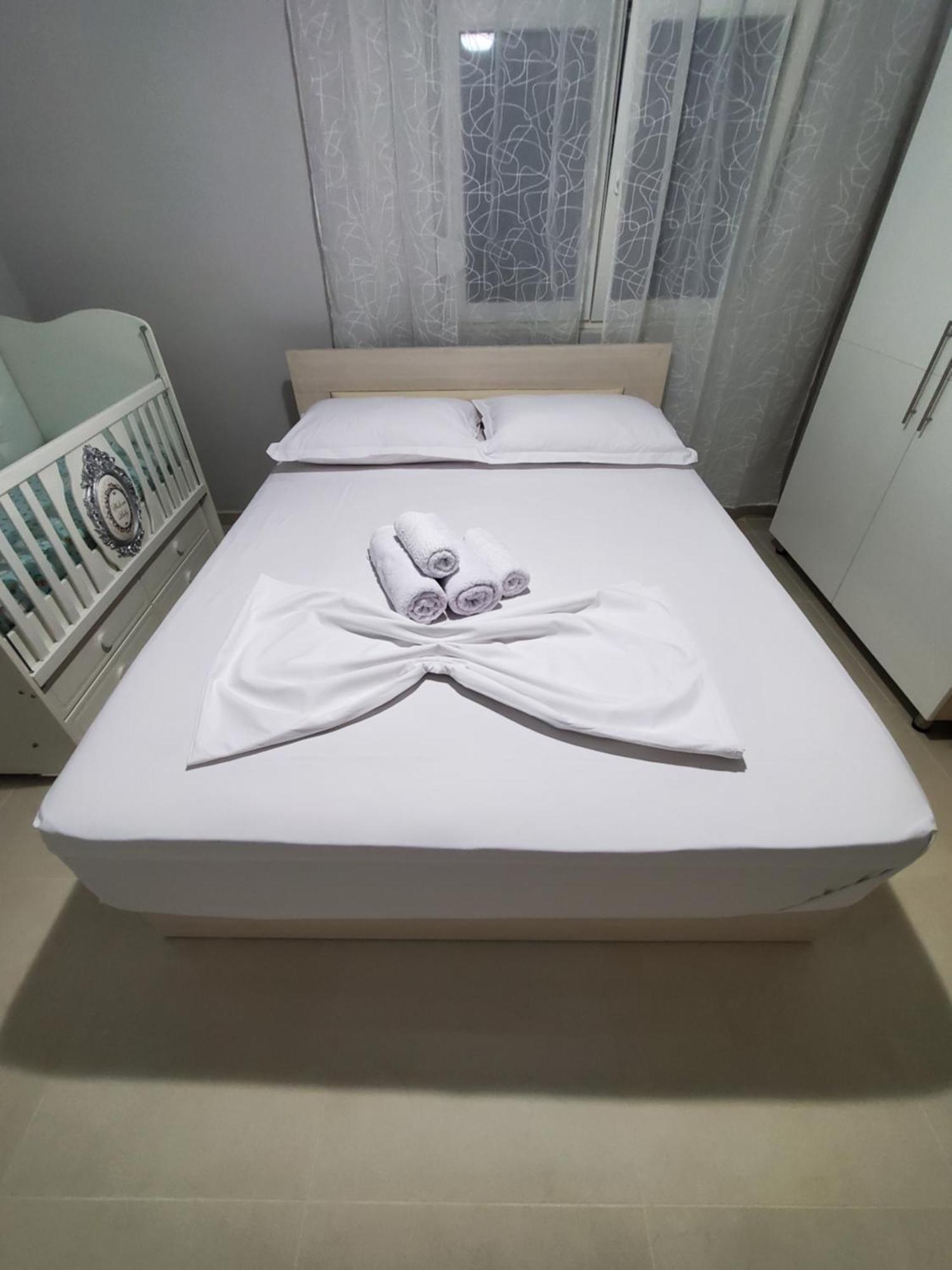 Twins Apartment Пермети Экстерьер фото
